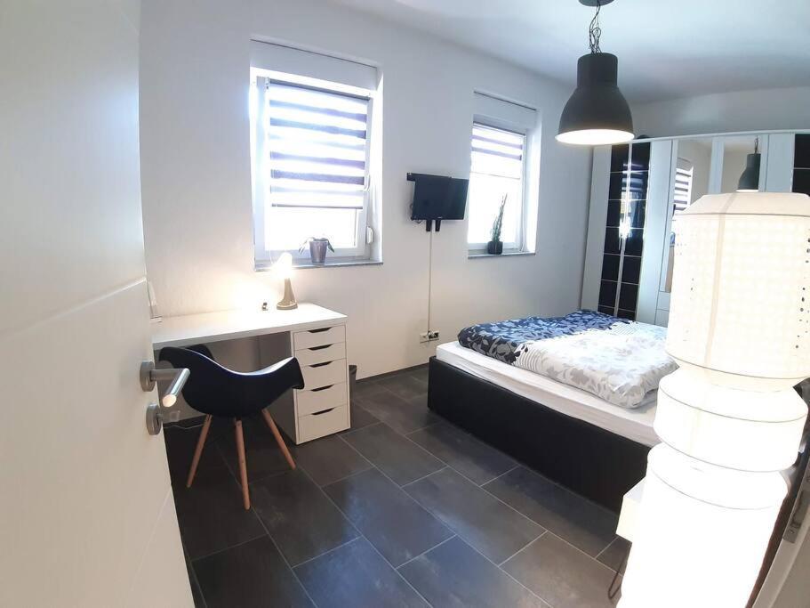 Bello Apartamento Graben-Neudorf Luaran gambar