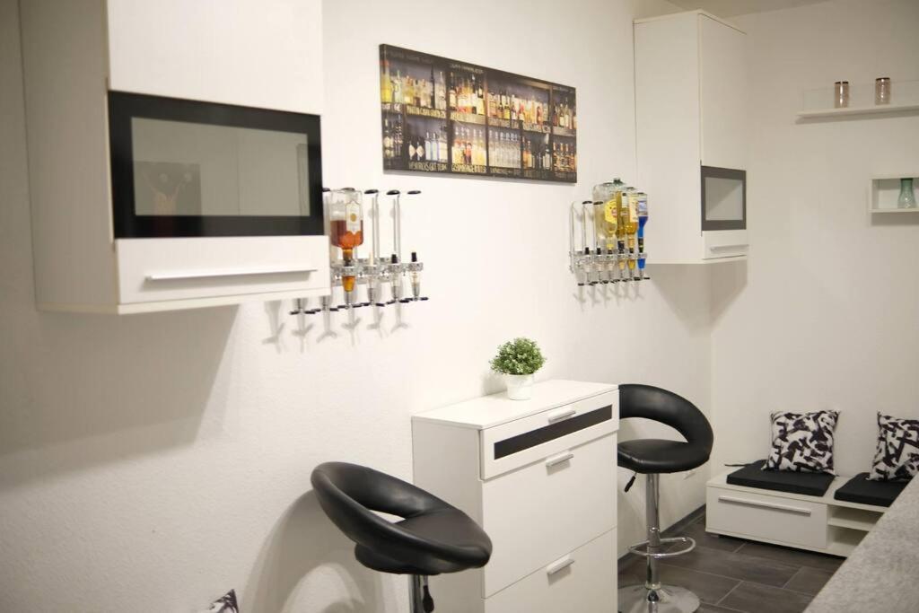 Bello Apartamento Graben-Neudorf Luaran gambar